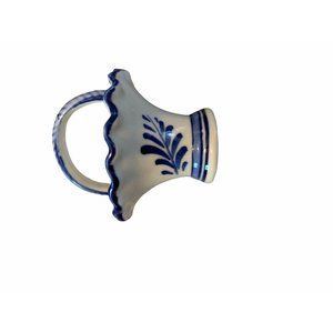 Minature Delft Blue hand painted basket Holland